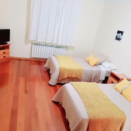 Estrella Do Camino Hotel กัลดัส เด เรย์ส ภายนอก รูปภาพ