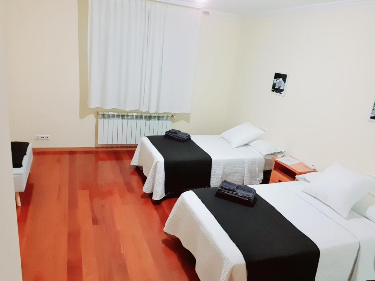 Estrella Do Camino Hotel กัลดัส เด เรย์ส ภายนอก รูปภาพ